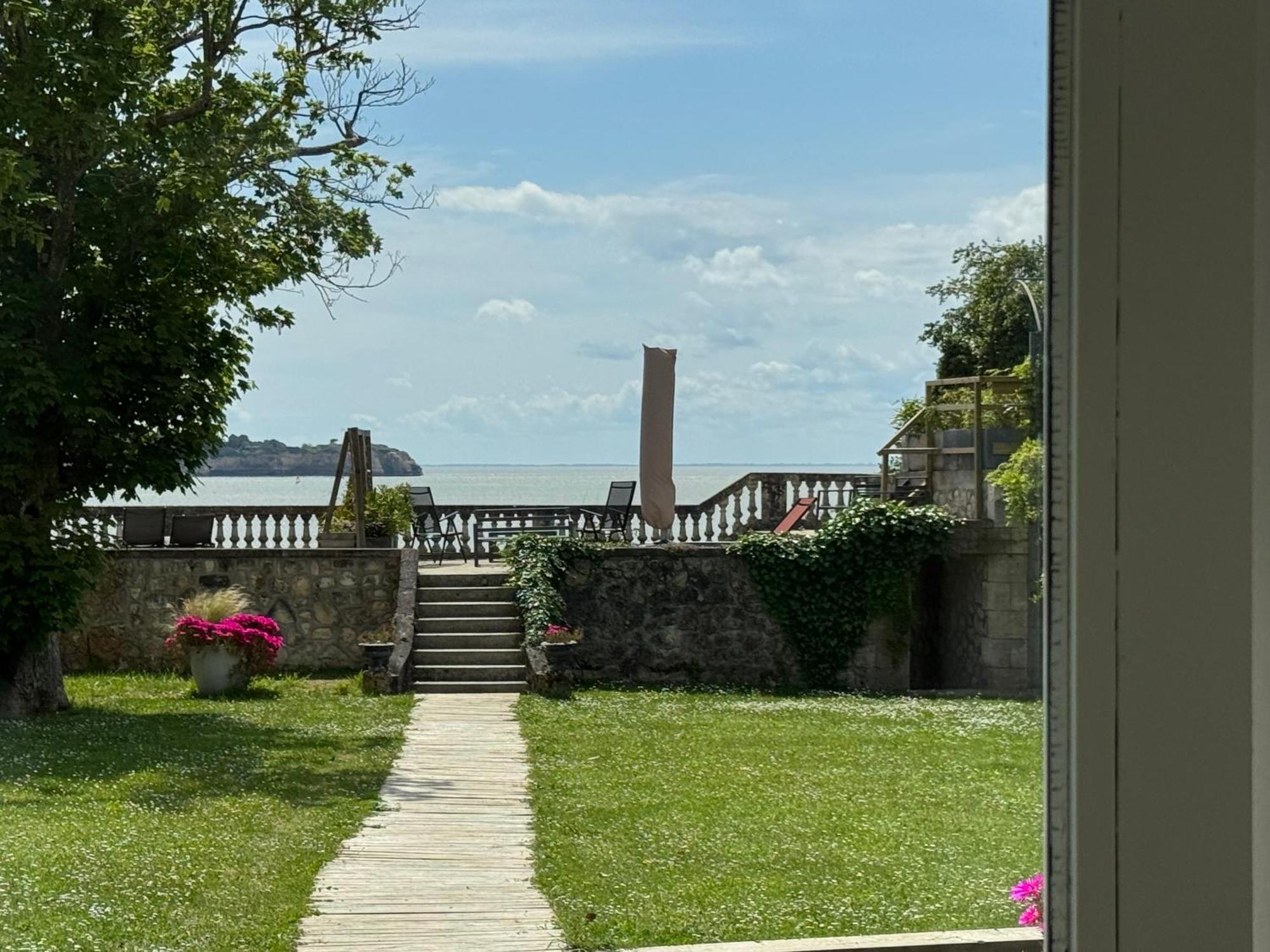 Villa Tousvents サン・ジョルジュ・ド・ディドンヌ エクステリア 写真